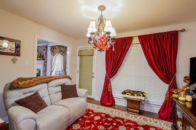 511 Katie Dr, Houma, LA 70360