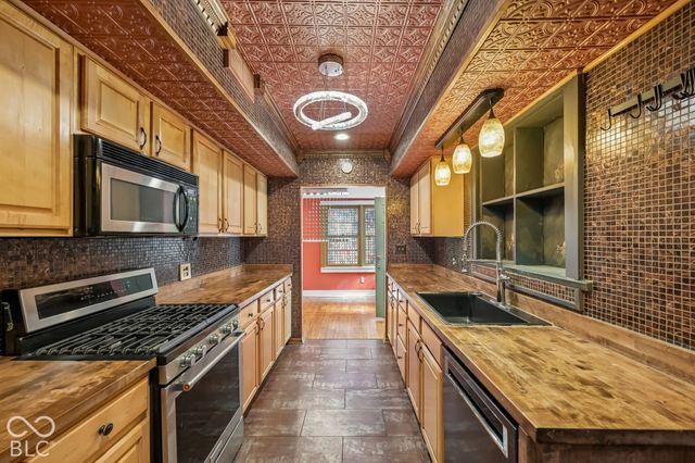 3641 Watson Road, Indianapolis, IN 46205