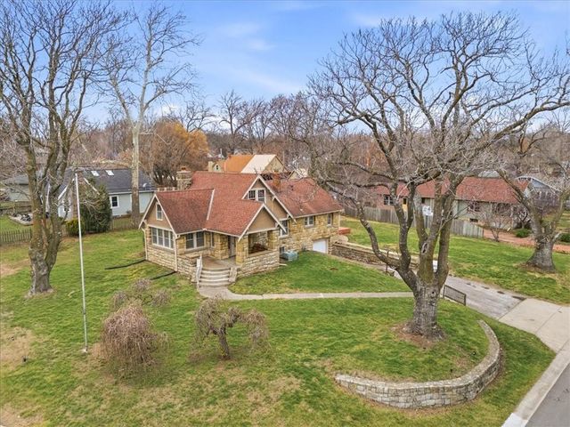 11700 Johnson Drive, Shawnee, KS 66203