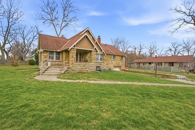 11700 Johnson Drive, Shawnee, KS 66203