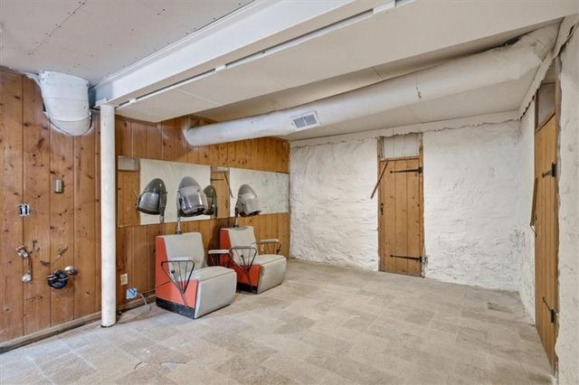 11700 Johnson Drive, Shawnee, KS 66203