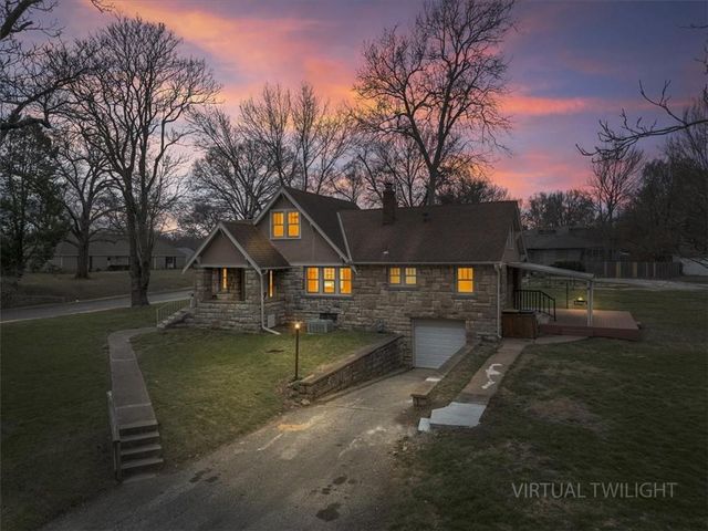 11700 Johnson Drive, Shawnee, KS 66203