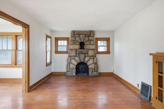 11700 Johnson Drive, Shawnee, KS 66203