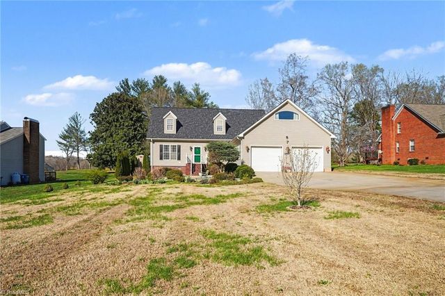 212 Pine Valley Road, Mocksville, NC 27028