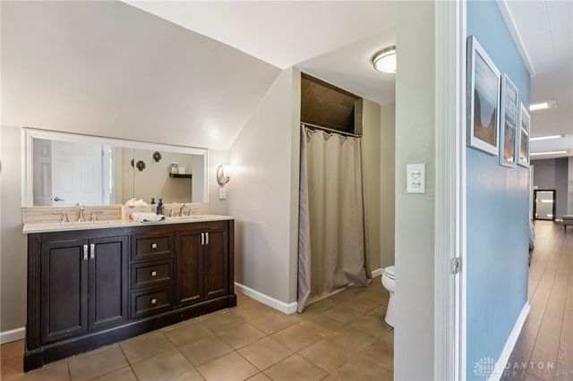 129 Bradstreet Road, Dayton, OH 45459