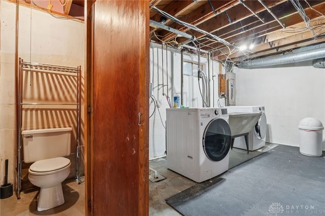 129 Bradstreet Road, Dayton, OH 45459