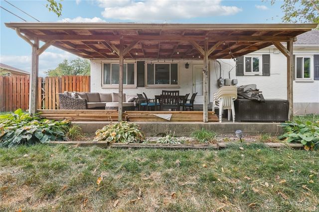 129 Bradstreet Road, Dayton, OH 45459
