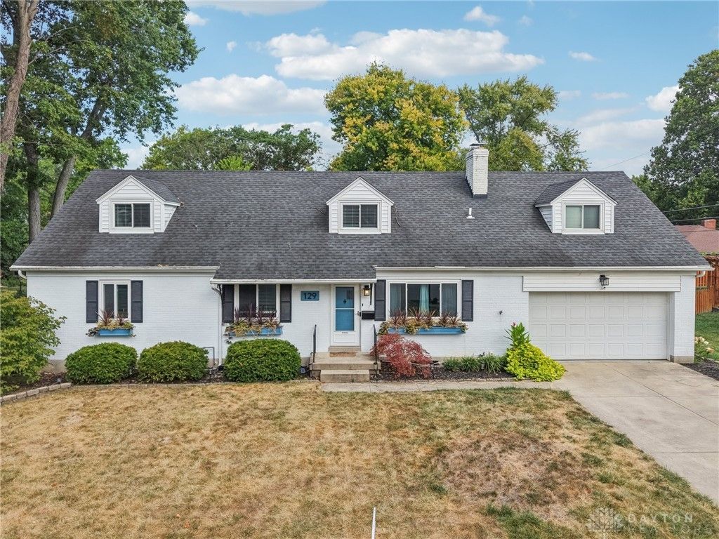 129 Bradstreet Road, Dayton, OH 45459