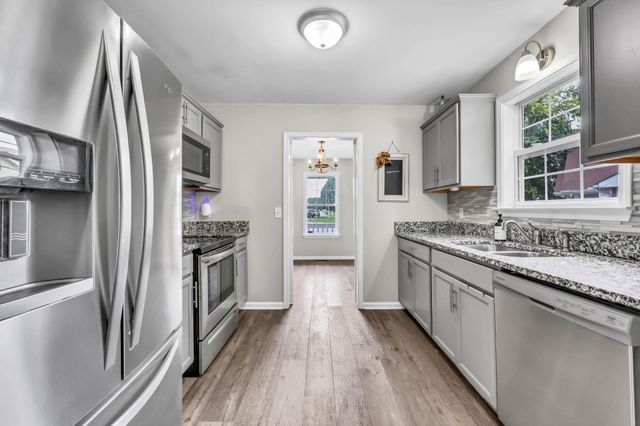 931 Drum Ln, Clarksville, TN 37043