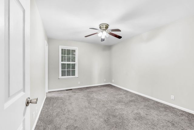 931 Drum Ln, Clarksville, TN 37043