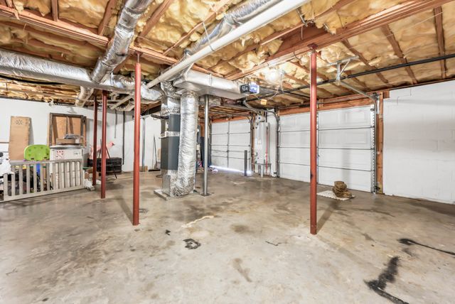931 Drum Ln, Clarksville, TN 37043