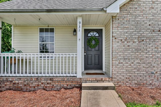 931 Drum Ln, Clarksville, TN 37043