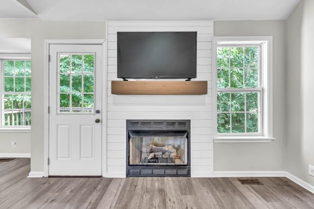 931 Drum Ln, Clarksville, TN 37043