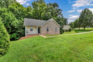 931 Drum Ln, Clarksville, TN 37043