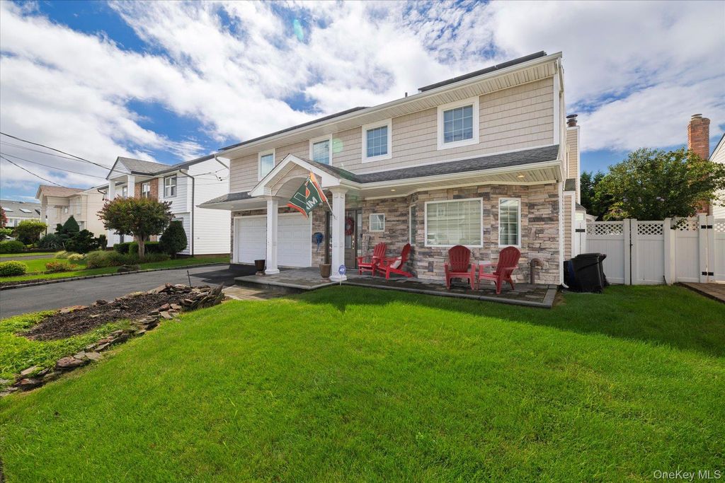 3942 Sally Lane, Oceanside, NY 11572 — photo 3
