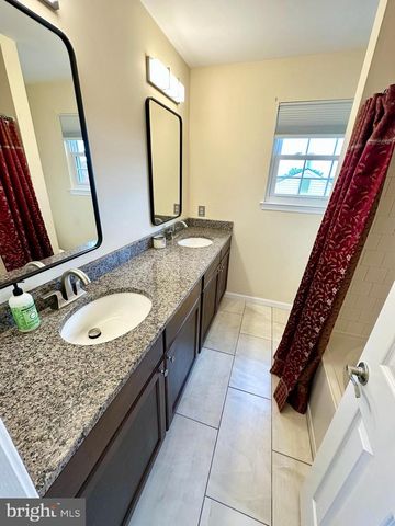 10715 HUNTERS CHASE LN, Damascus, MD 20872