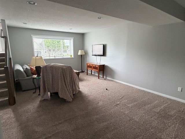 2515 Elmcroft Drive SW, Rochester, MN 55902