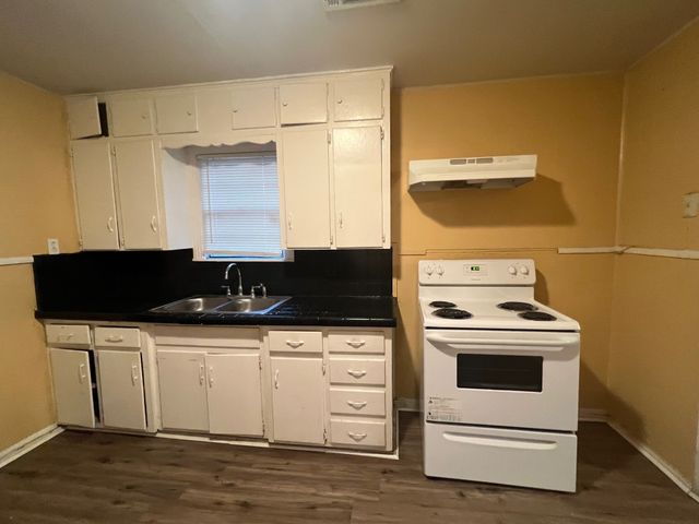 916 S 20th Street, Waco, TX 76706