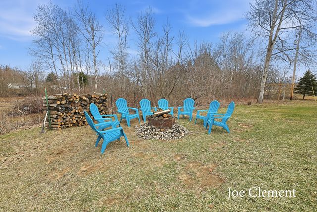 12700 Stebbins Avenue NW, Sparta, MI 49345