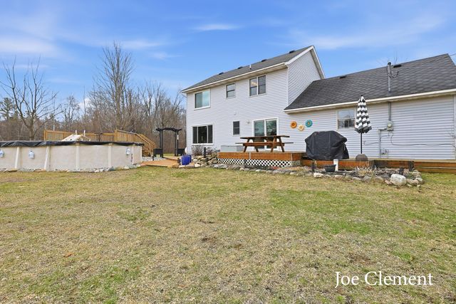 12700 Stebbins Avenue NW, Sparta, MI 49345