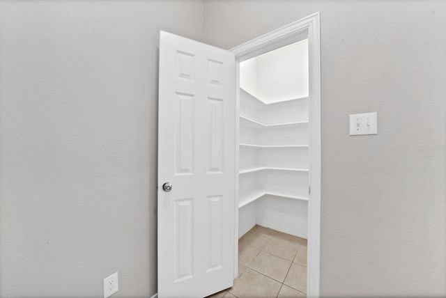 4833 Bridle Path Way, Fort Worth, TX 76244