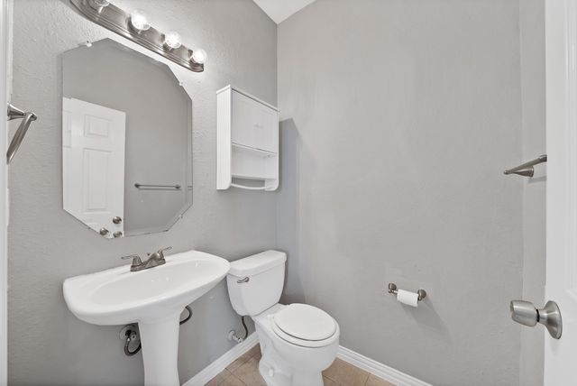 4833 Bridle Path Way, Fort Worth, TX 76244
