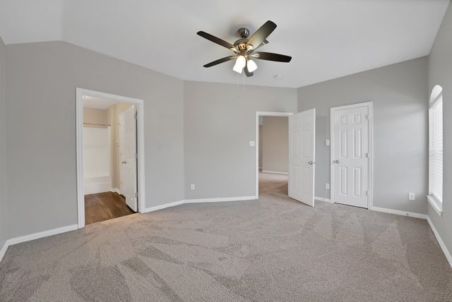 4833 Bridle Path Way, Fort Worth, TX 76244