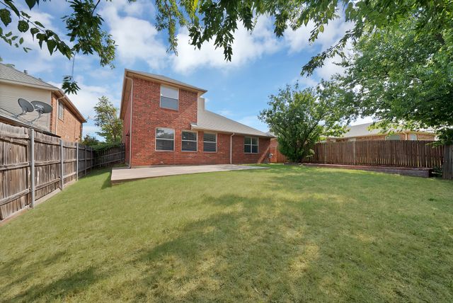 4833 Bridle Path Way, Fort Worth, TX 76244
