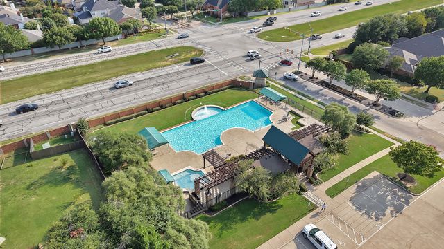 4833 Bridle Path Way, Fort Worth, TX 76244