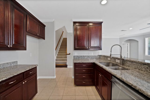 4833 Bridle Path Way, Fort Worth, TX 76244