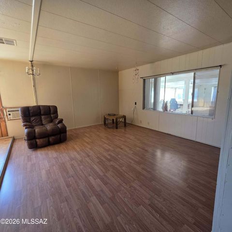 1530 N Libertine Lane, Benson, AZ 85602