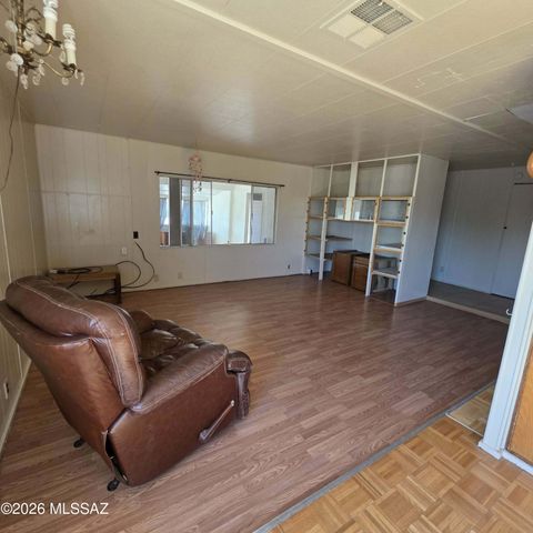1530 N Libertine Lane, Benson, AZ 85602