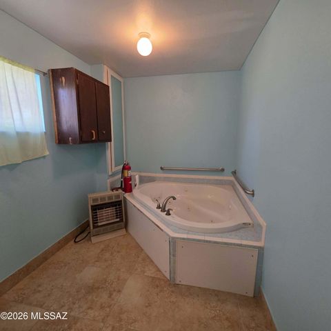 1530 N Libertine Lane, Benson, AZ 85602