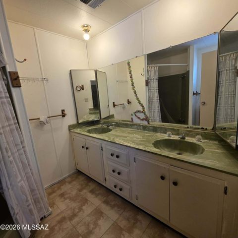 1530 N Libertine Lane, Benson, AZ 85602
