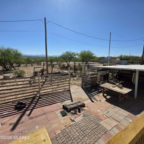 1530 N Libertine Lane, Benson, AZ 85602