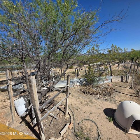 1530 N Libertine Lane, Benson, AZ 85602