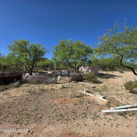 1530 N Libertine Lane, Benson, AZ 85602
