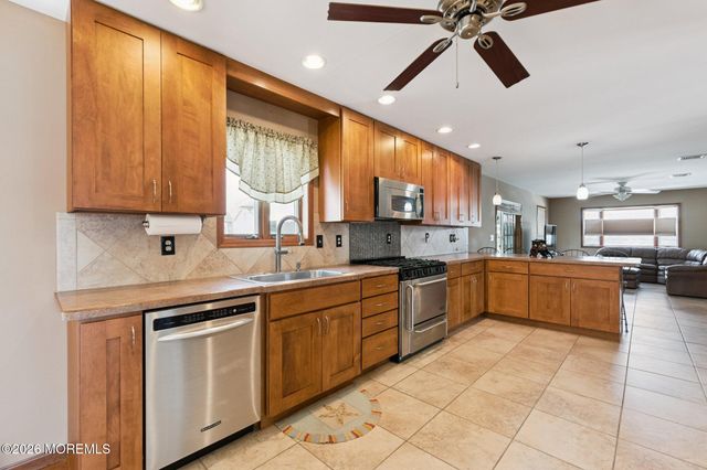816 Bowline Drive, Forked River, NJ 08731