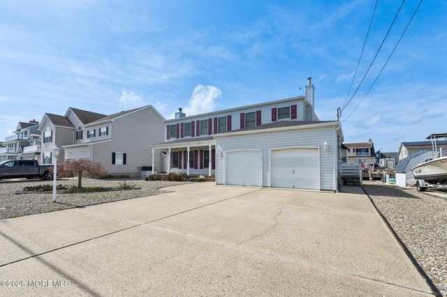 816 Bowline Drive, Forked River, NJ 08731