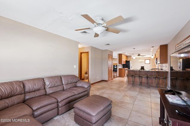 816 Bowline Drive, Forked River, NJ 08731