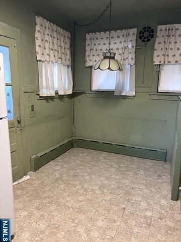 15 Albion Street, Passaic, NJ 07055