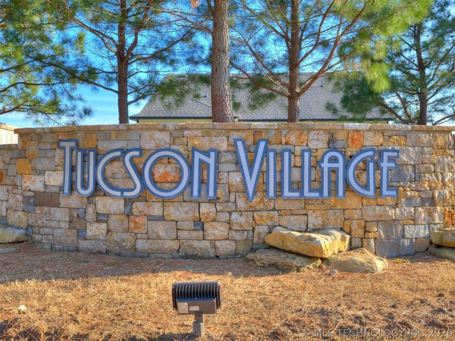 1917 E Van Buren Street, Broken Arrow, OK 74011