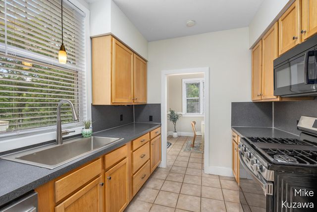 70 Grove Street, Coopersville, MI 49404