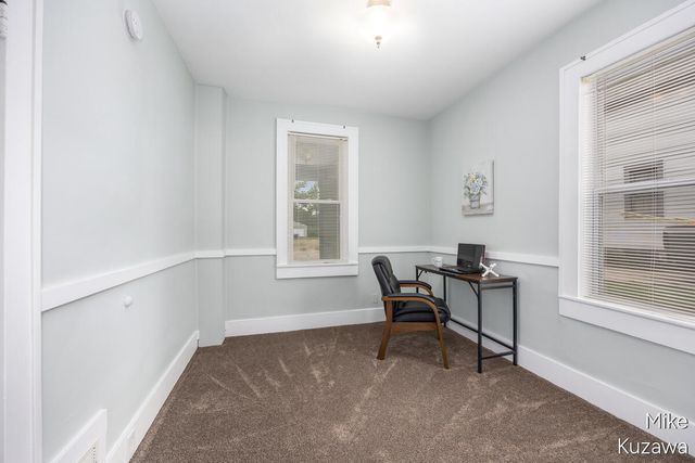 70 Grove Street, Coopersville, MI 49404