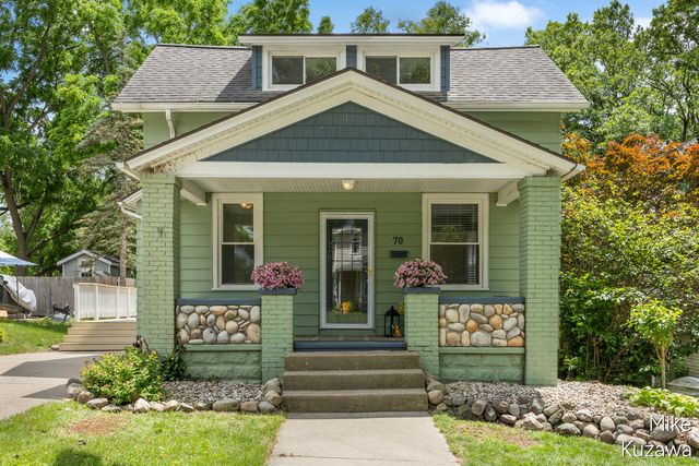 70 Grove Street, Coopersville, MI 49404