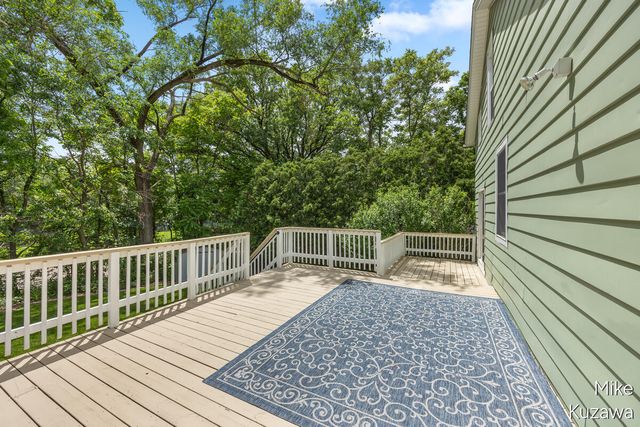 70 Grove Street, Coopersville, MI 49404