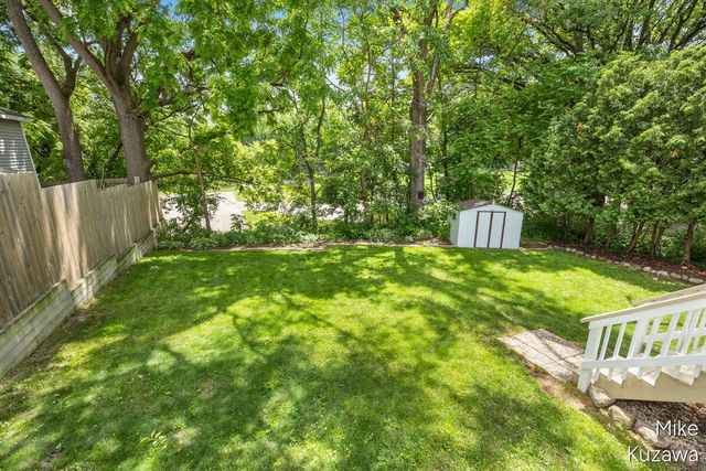 70 Grove Street, Coopersville, MI 49404