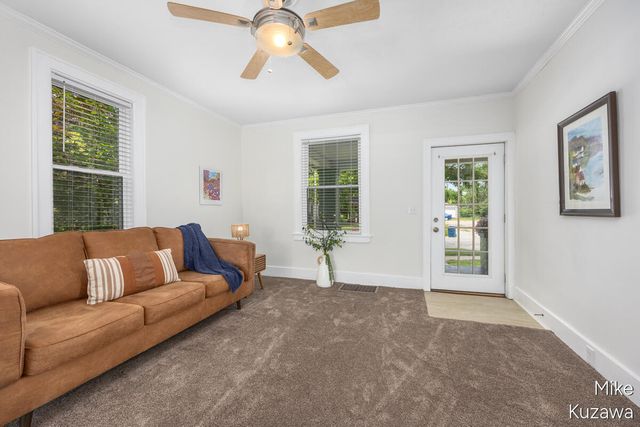 70 Grove Street, Coopersville, MI 49404