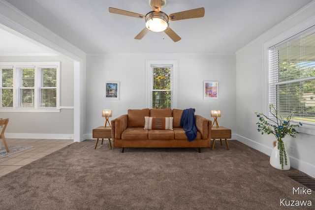 70 Grove Street, Coopersville, MI 49404