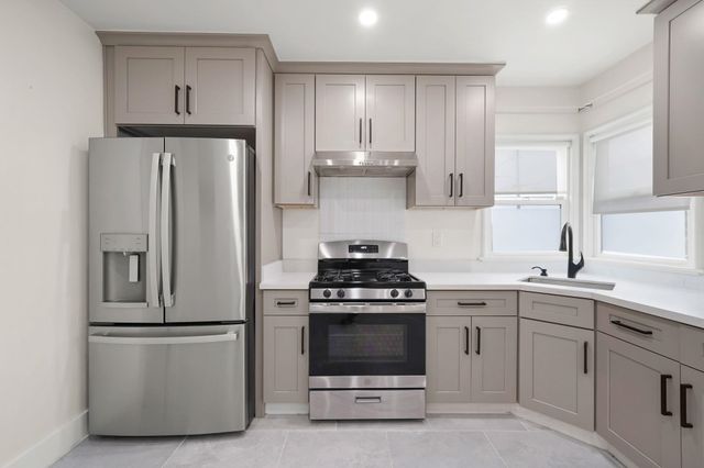 2178 - 2174 107Th Ave, Oakland, CA 94603